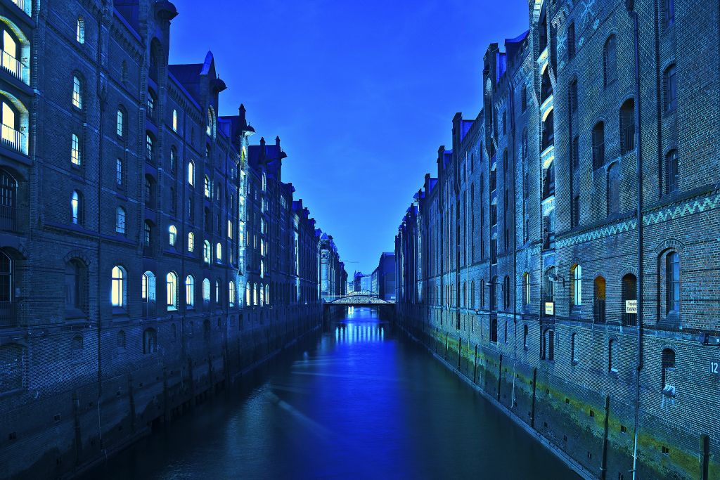 Blaue Stunde - Hamburg Speicherstadt Brookfleet